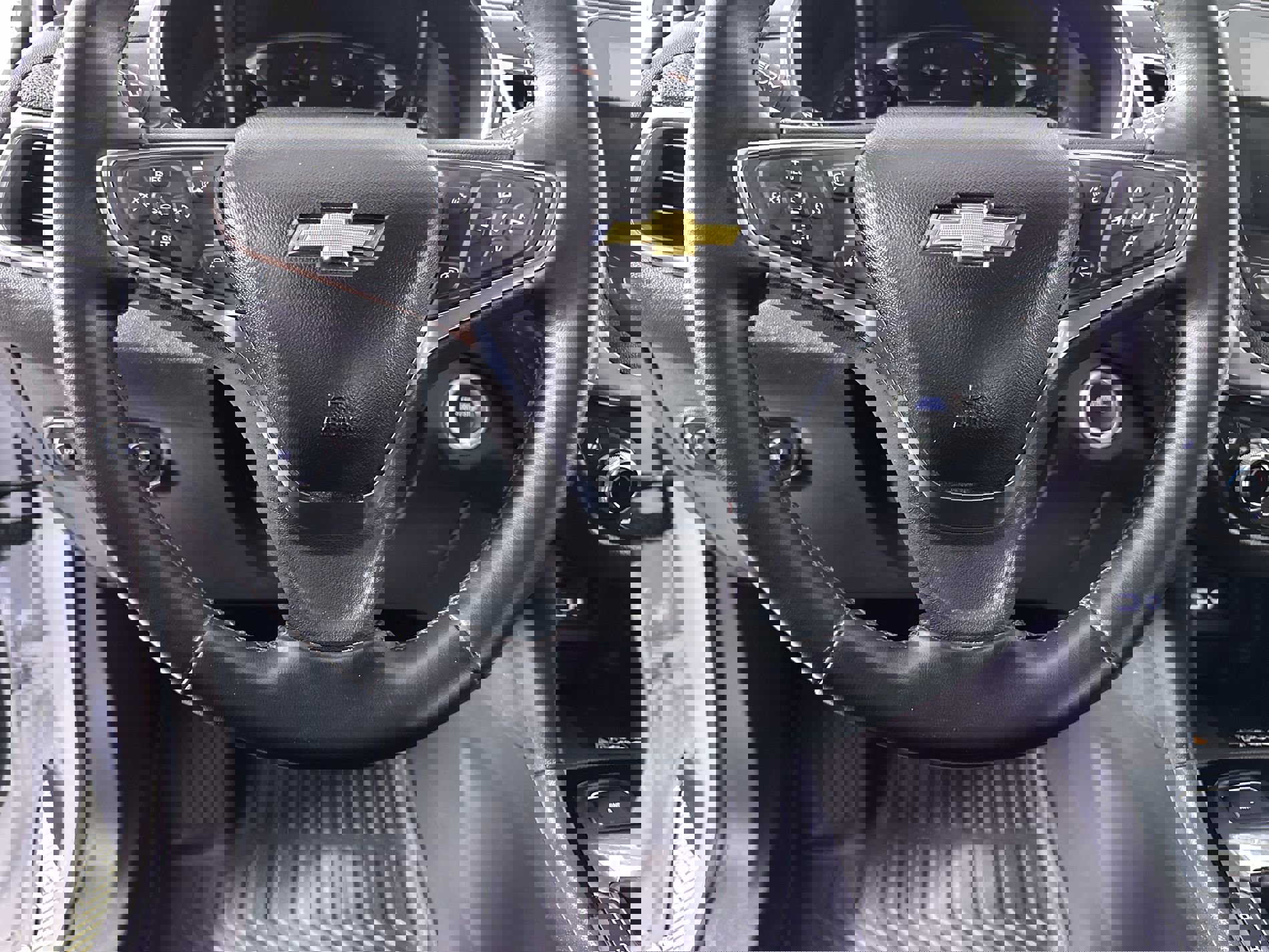 Used 2024 Chevrolet Equinox Premier image 47