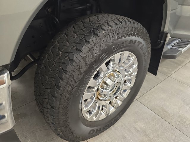 Certified 2020 Ford F250 XLT w/ XLT Premium Package AWD/4WD image 40