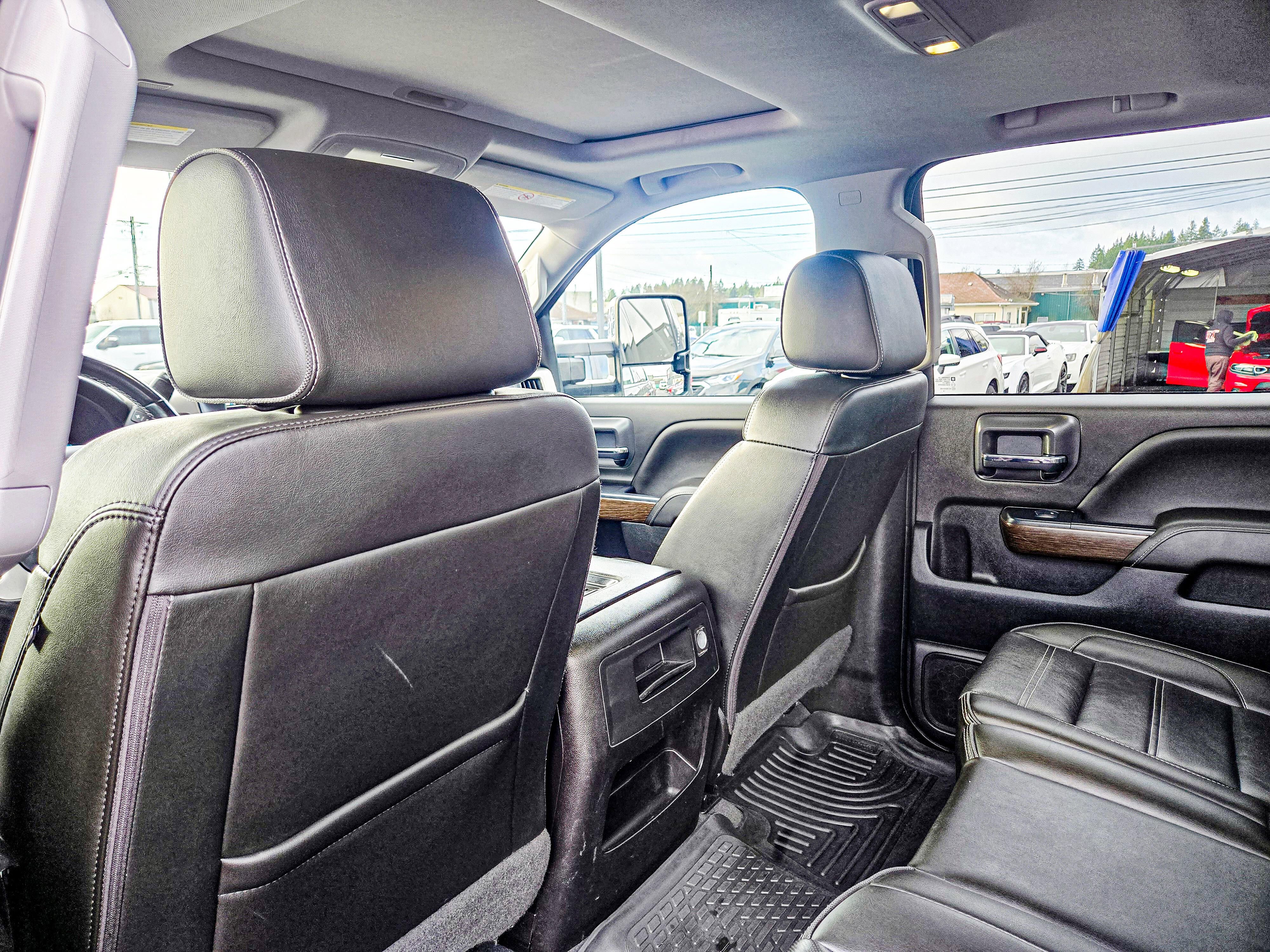 Used 2019 GMC Sierra 2500 Denali w/ Duramax Plus Package image 11