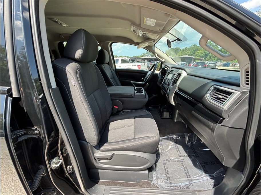 Used 2019 Nissan Titan SV RWD image 32