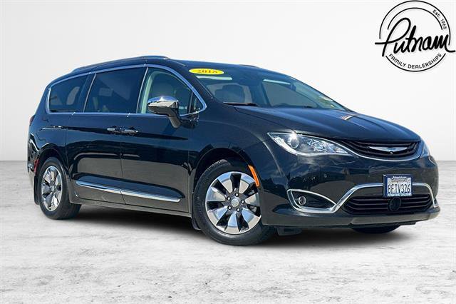 Used 2018 Chrysler Pacifica Limited w/ Advanced Safetytec Group