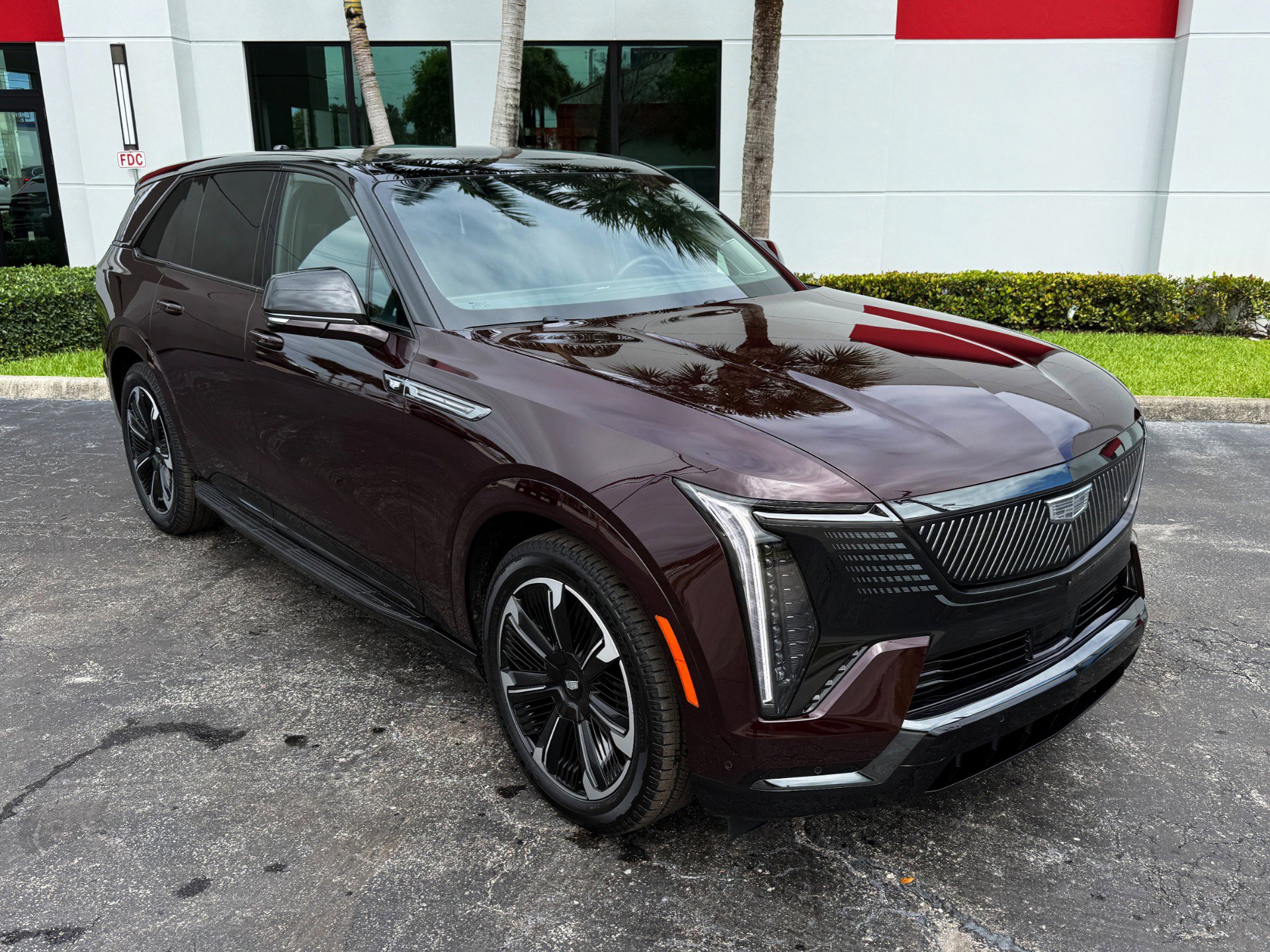 Used 2025 Cadillac Escalade IQ Sport 2 image 6