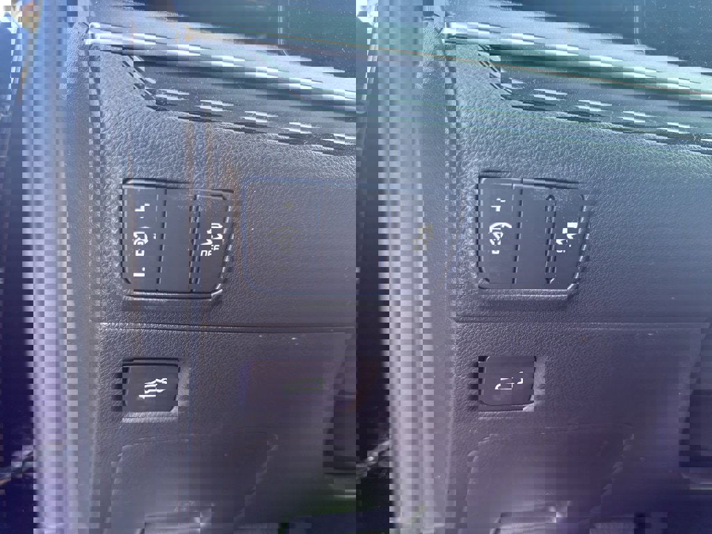 Used 2025 Kia K5 GT-Line w/ GT-Line Premium Package image 13