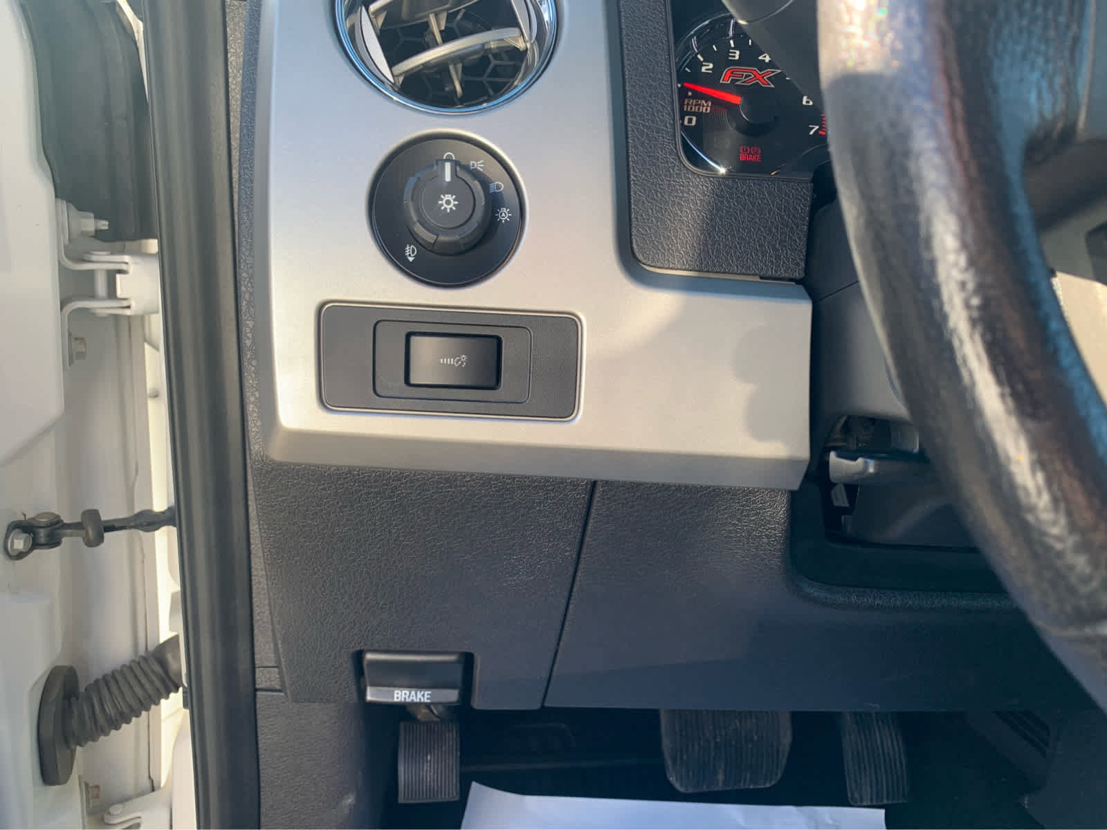 Used 2014 Ford F150 FX4 w/ Equipment Group 402A Luxury image 13