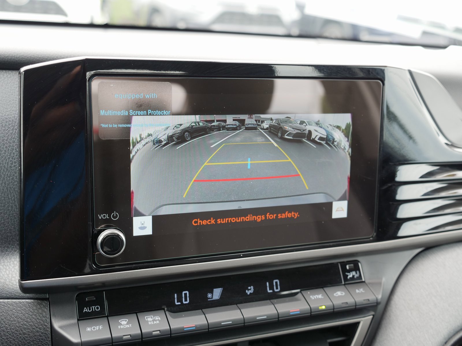 Used 2025 Toyota Camry LE image 23