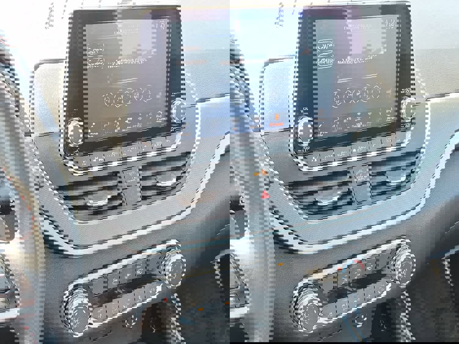 Used 2024 Nissan Altima 2.5 SR image 12