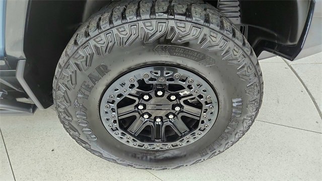 Used 2024 GMC Hummer EV 3X w/ Omega Edition image 58