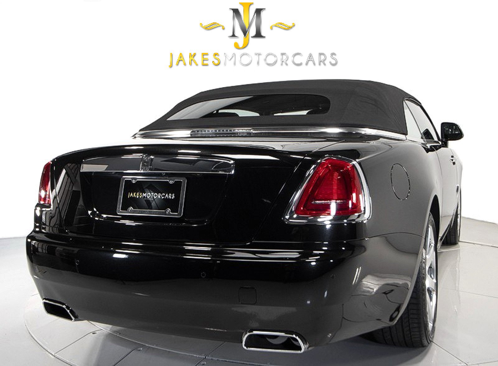 Used 2018 Rolls-Royce Dawn image 13