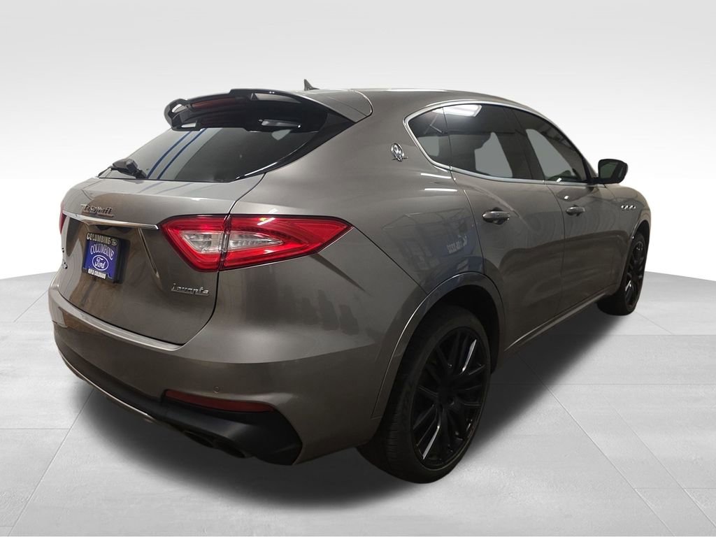 Used 2019 Maserati Levante GTS AWD/4WD image 3