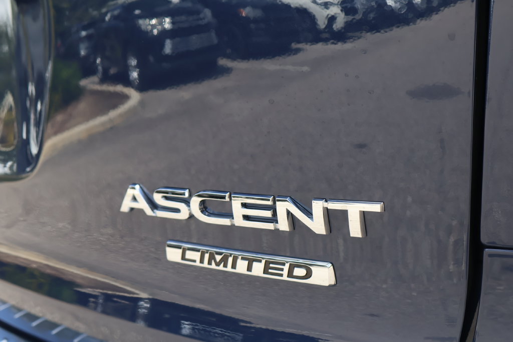 Certified 2025 Subaru Ascent Limited AWD/4WD image 9
