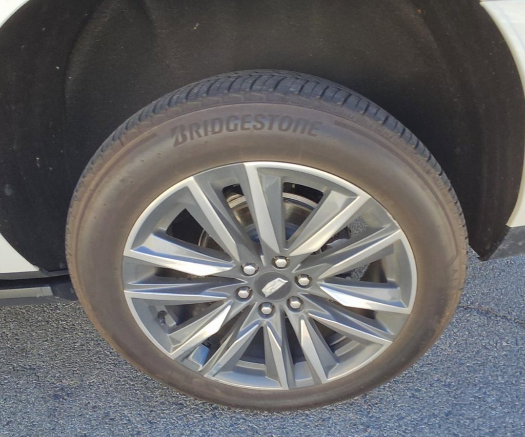 Used 2024 Cadillac Escalade ESV Sport Platinum w/ Heavy-Duty Trailer Package image 6