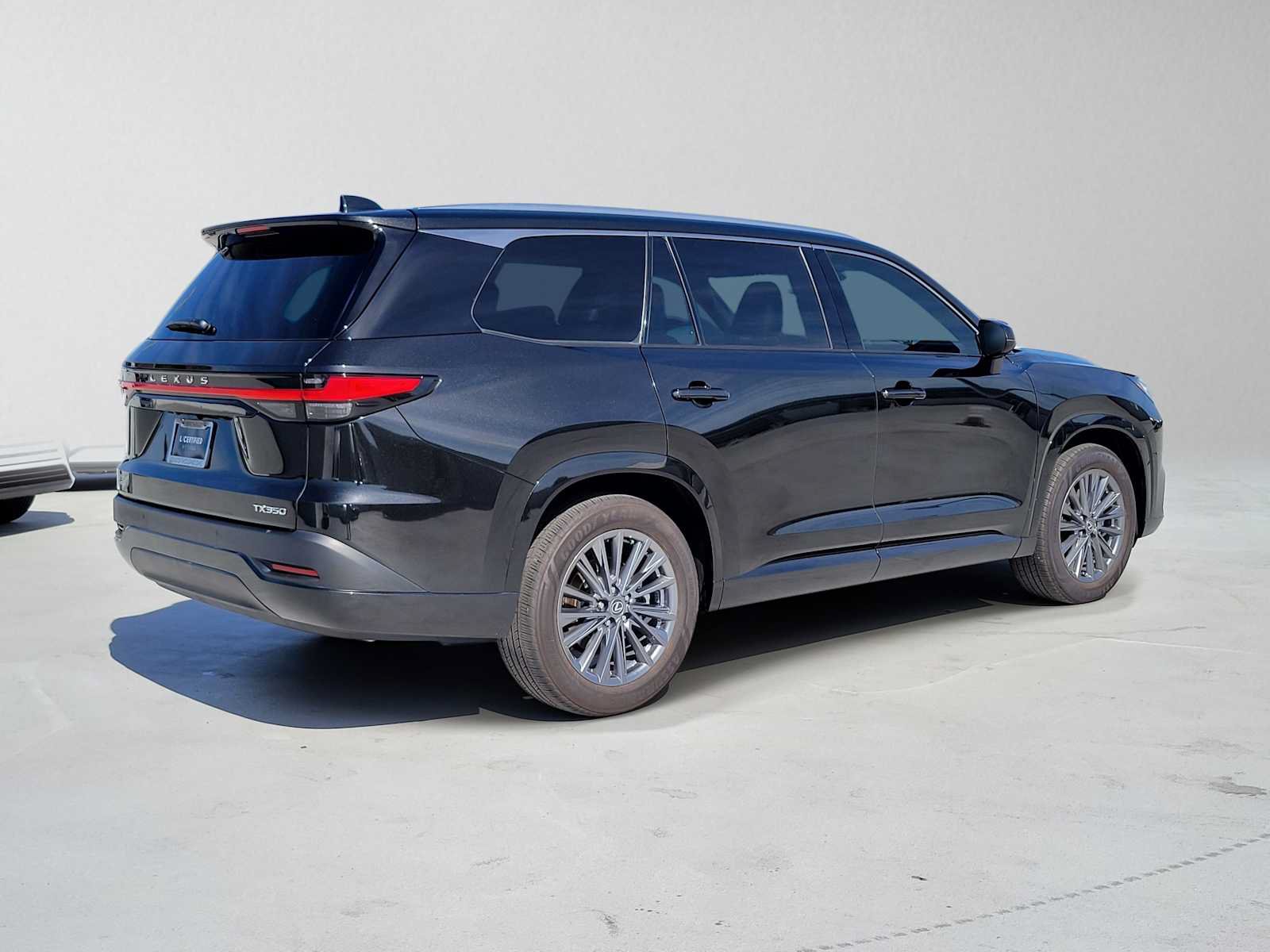 Certified 2025 Lexus TX 350 FWD image 3