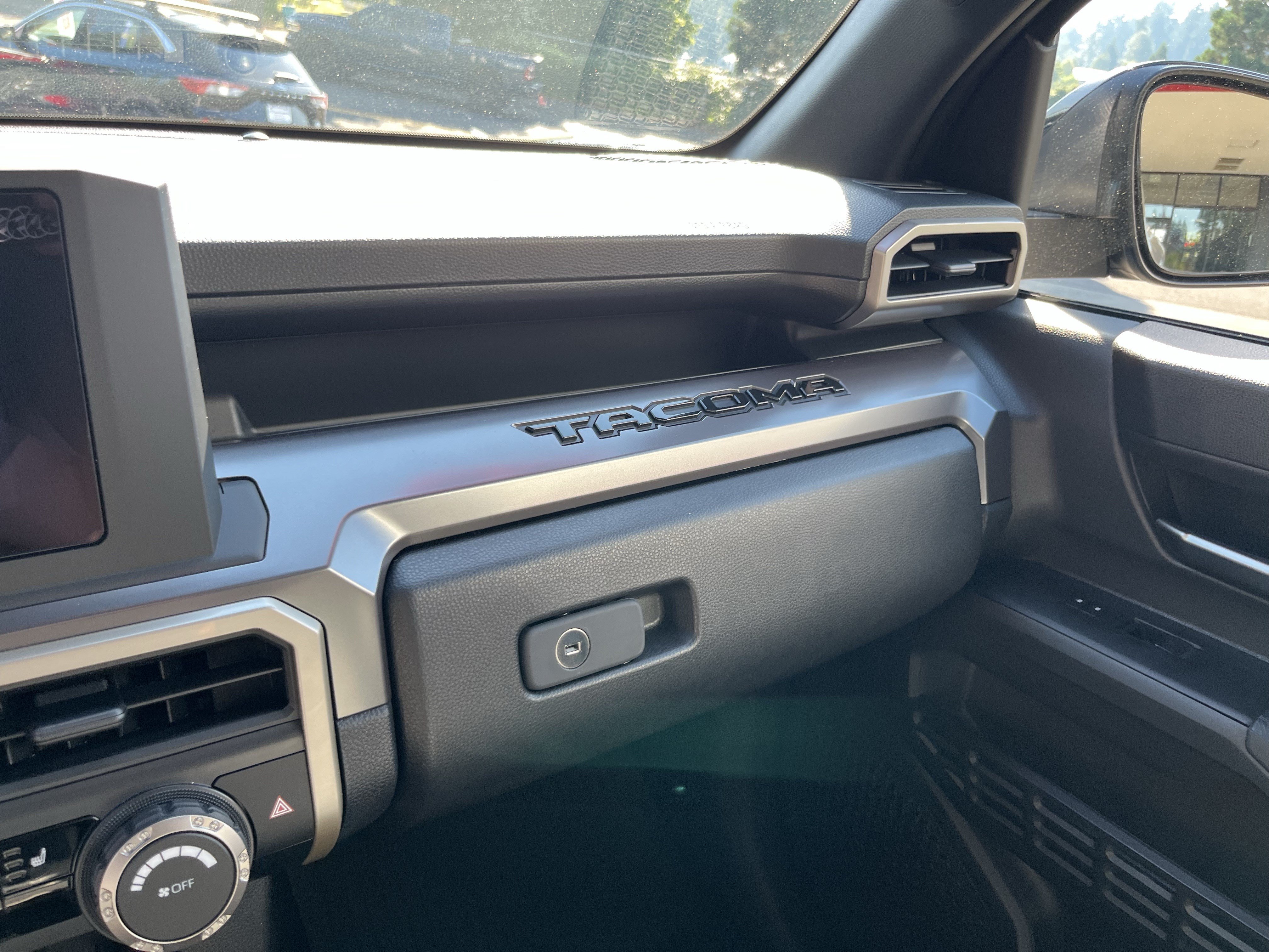 Used 2026 Toyota Tacoma TRD Off-Road AWD/4WD image 24