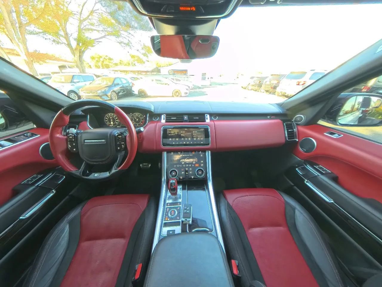 Used 2022 Land Rover Range Rover Sport SVR image 28