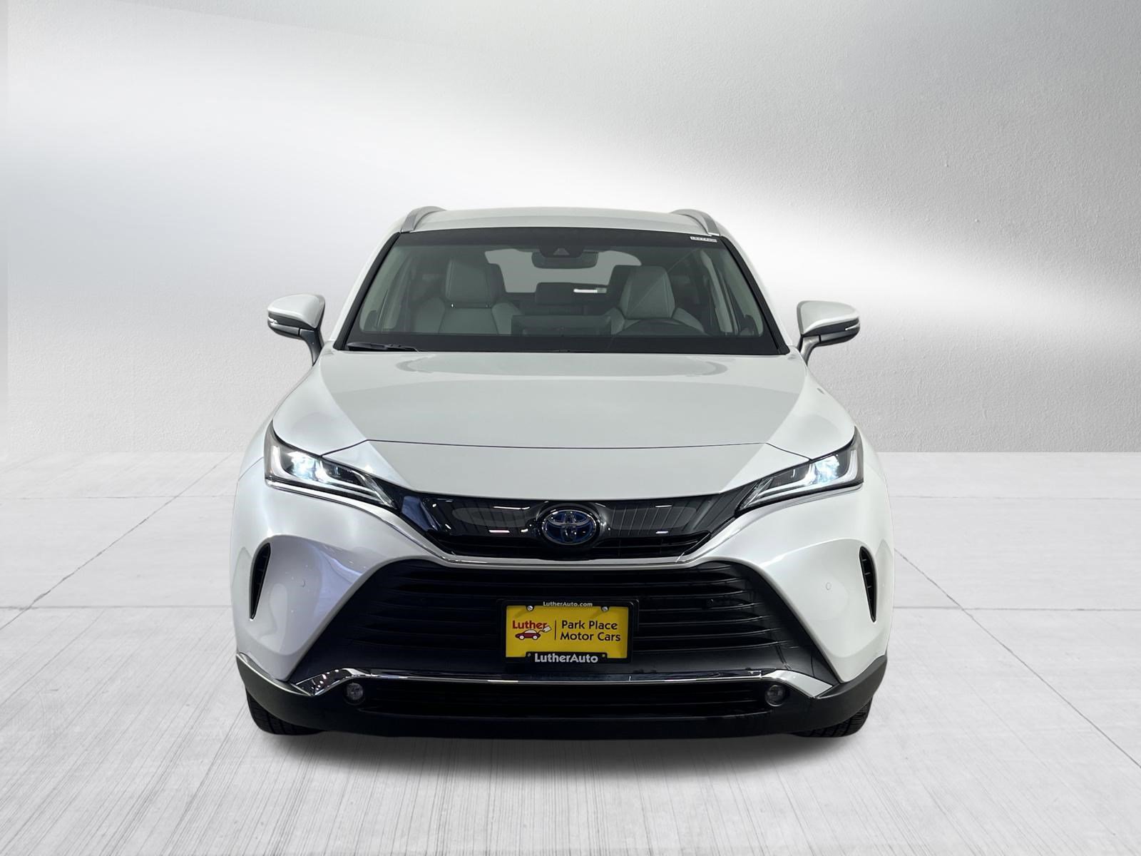 Used 2024 Toyota Venza XLE AWD/4WD video 2