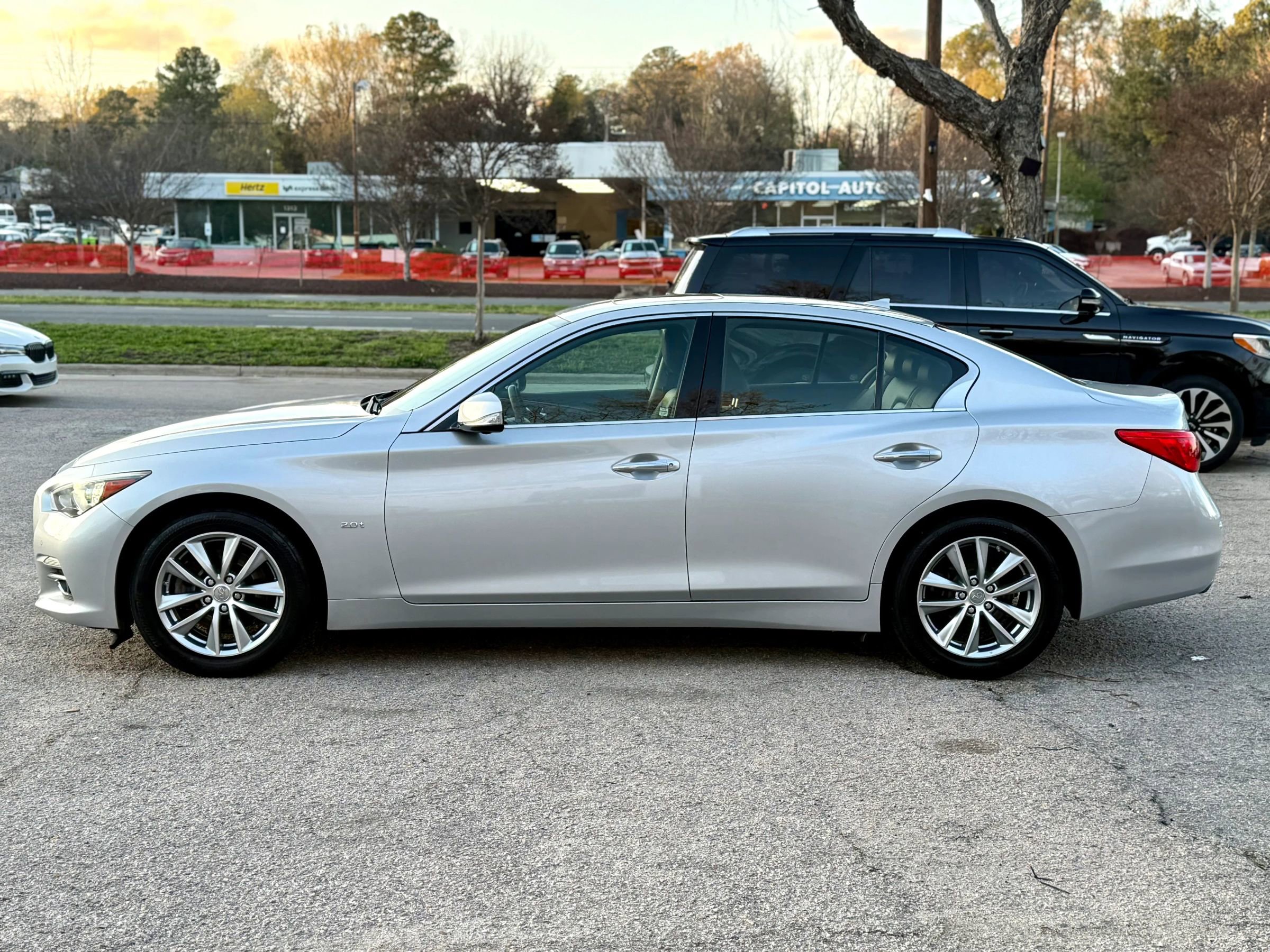 Used 2017 INFINITI Q50 Premium w/ 2.0T Premium Plus Package image 8