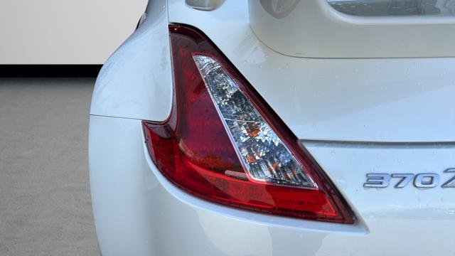 Used 2019 Nissan 370Z w/ Sport Package RWD image 27