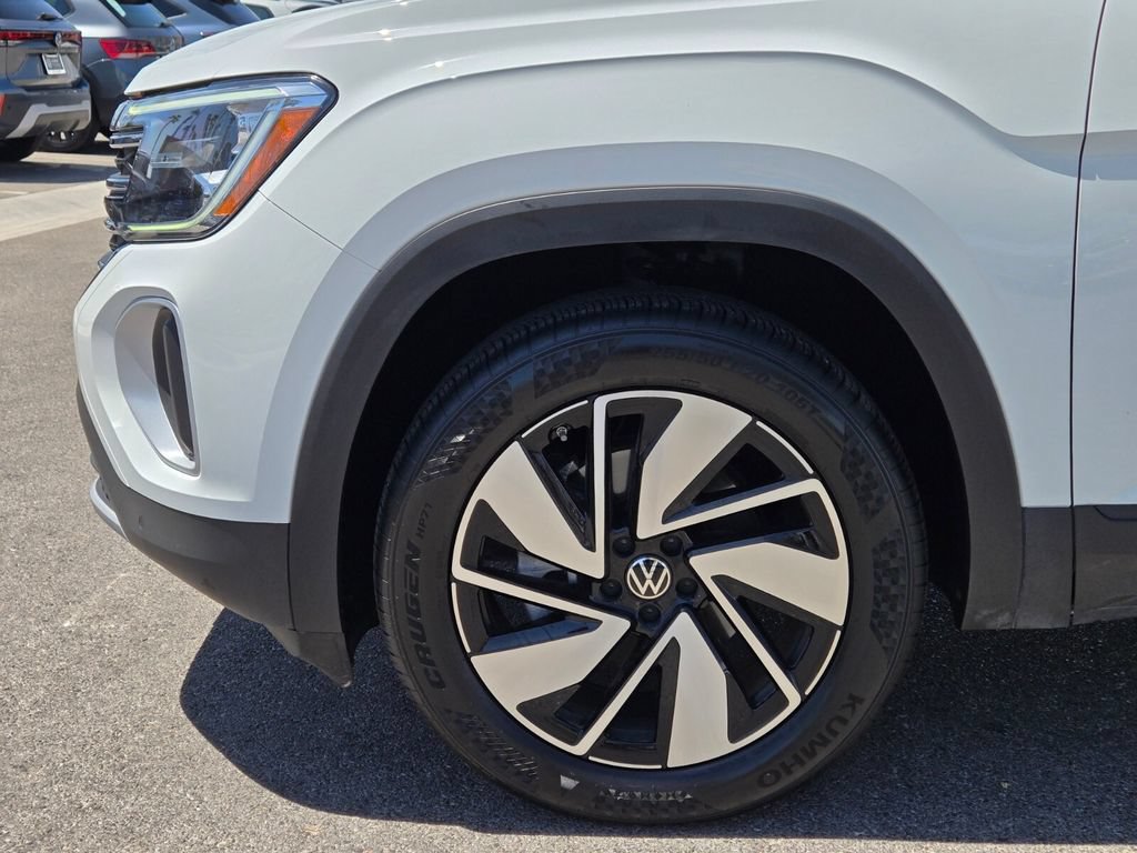 Certified 2024 Volkswagen Atlas SE AWD/4WD image 9