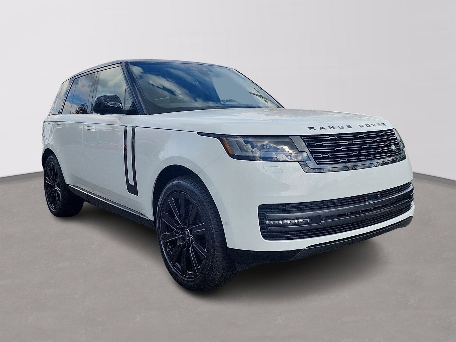 New 2025 Land Rover Range Rover SE video 2