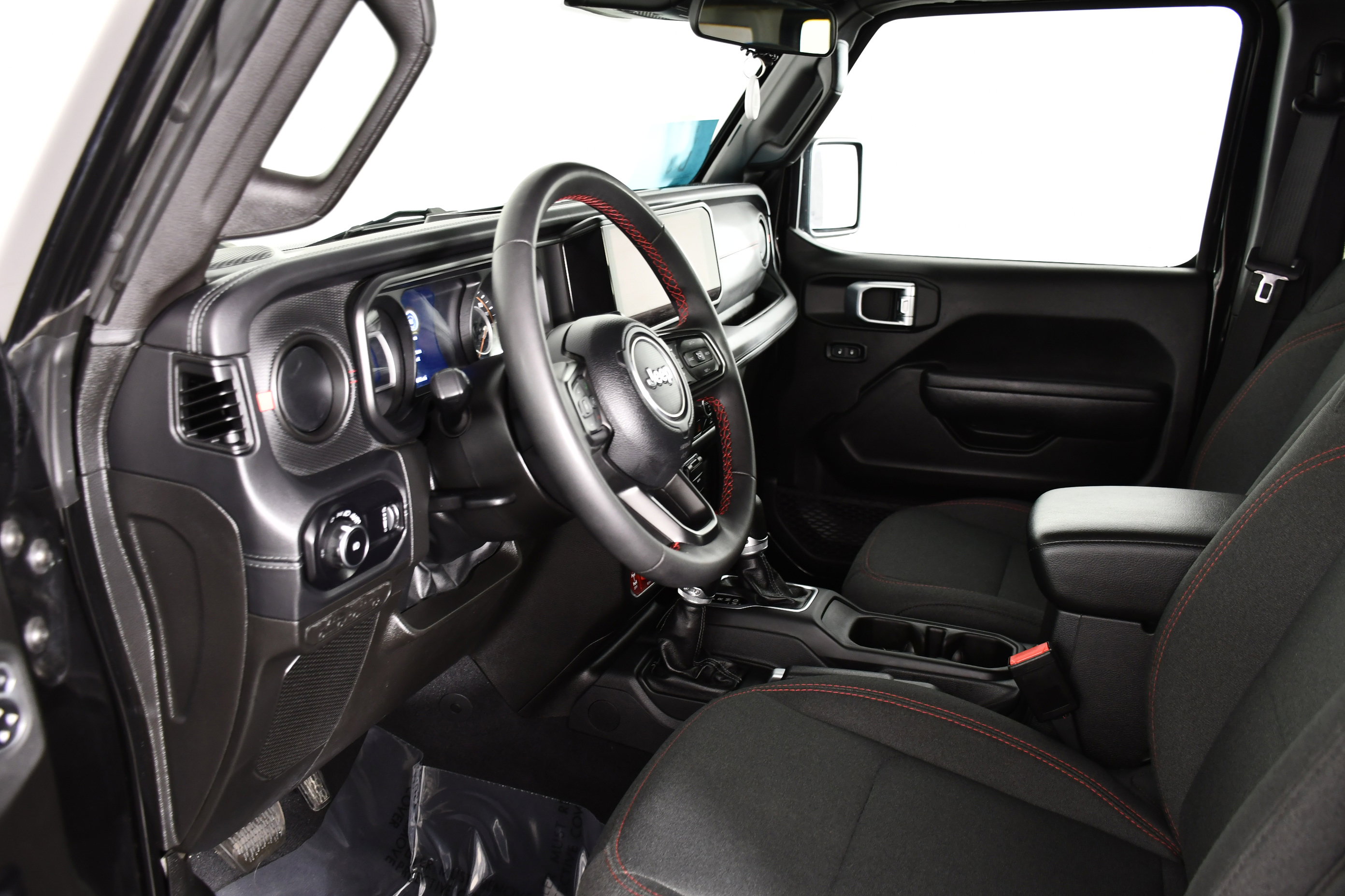 Used 2025 Jeep Wrangler Unlimited Rubicon image 29