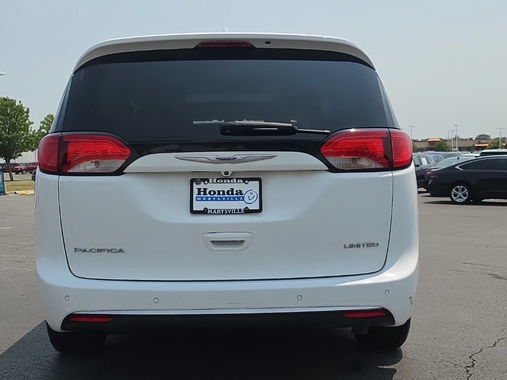 Used 2020 Chrysler Pacifica Limited FWD image 6