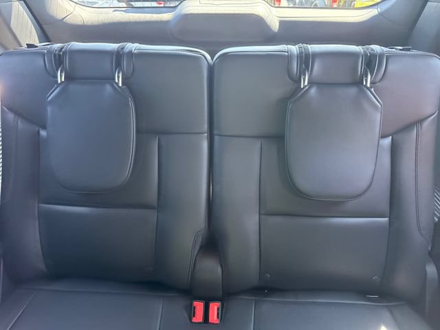 Used 2025 Ford Explorer ST AWD/4WD image 31