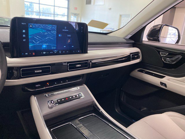 New 2026 Lincoln Aviator AWD image 20