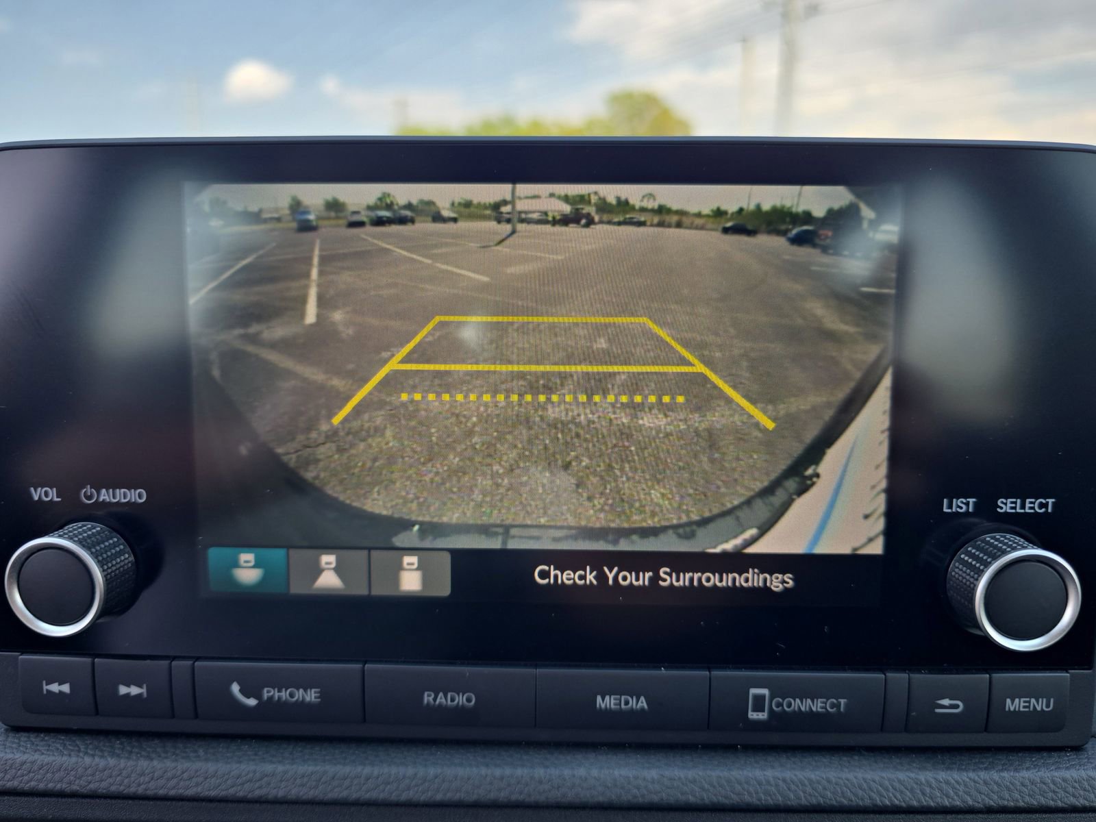 Used 2023 Honda CR-V LX image 18