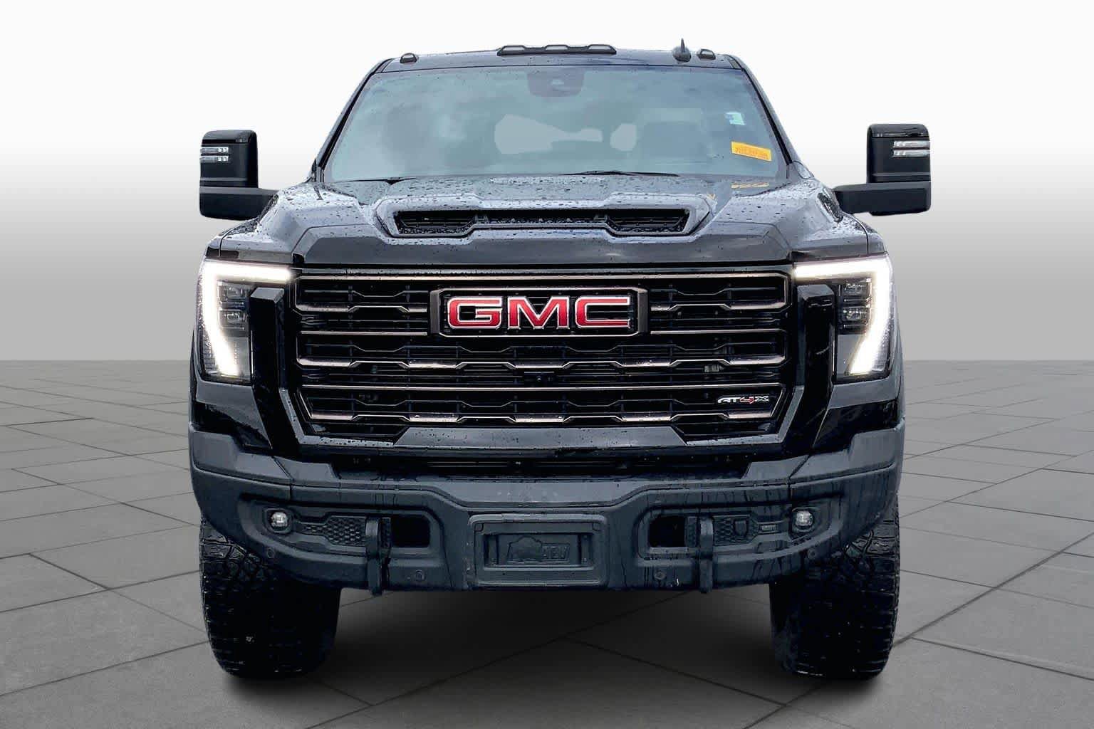 Used 2024 GMC Sierra 2500 AT4X w/ AT4X AEV Edition AWD/4WD image 3