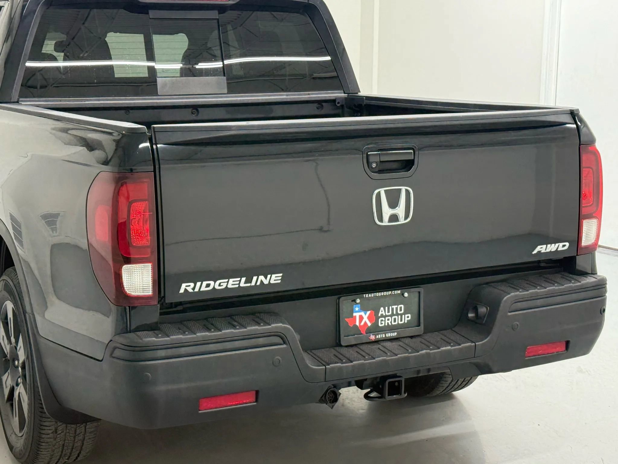 Used 2017 Honda Ridgeline Black Edition image 15