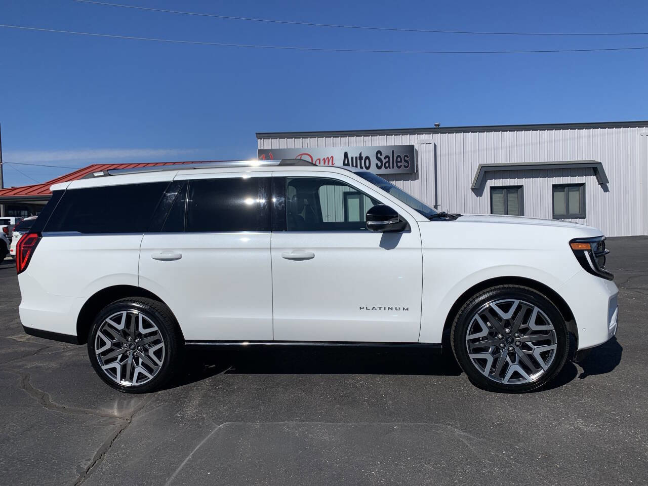 Used 2025 Ford Expedition Platinum w/ Platinum Ultimate Package image 1