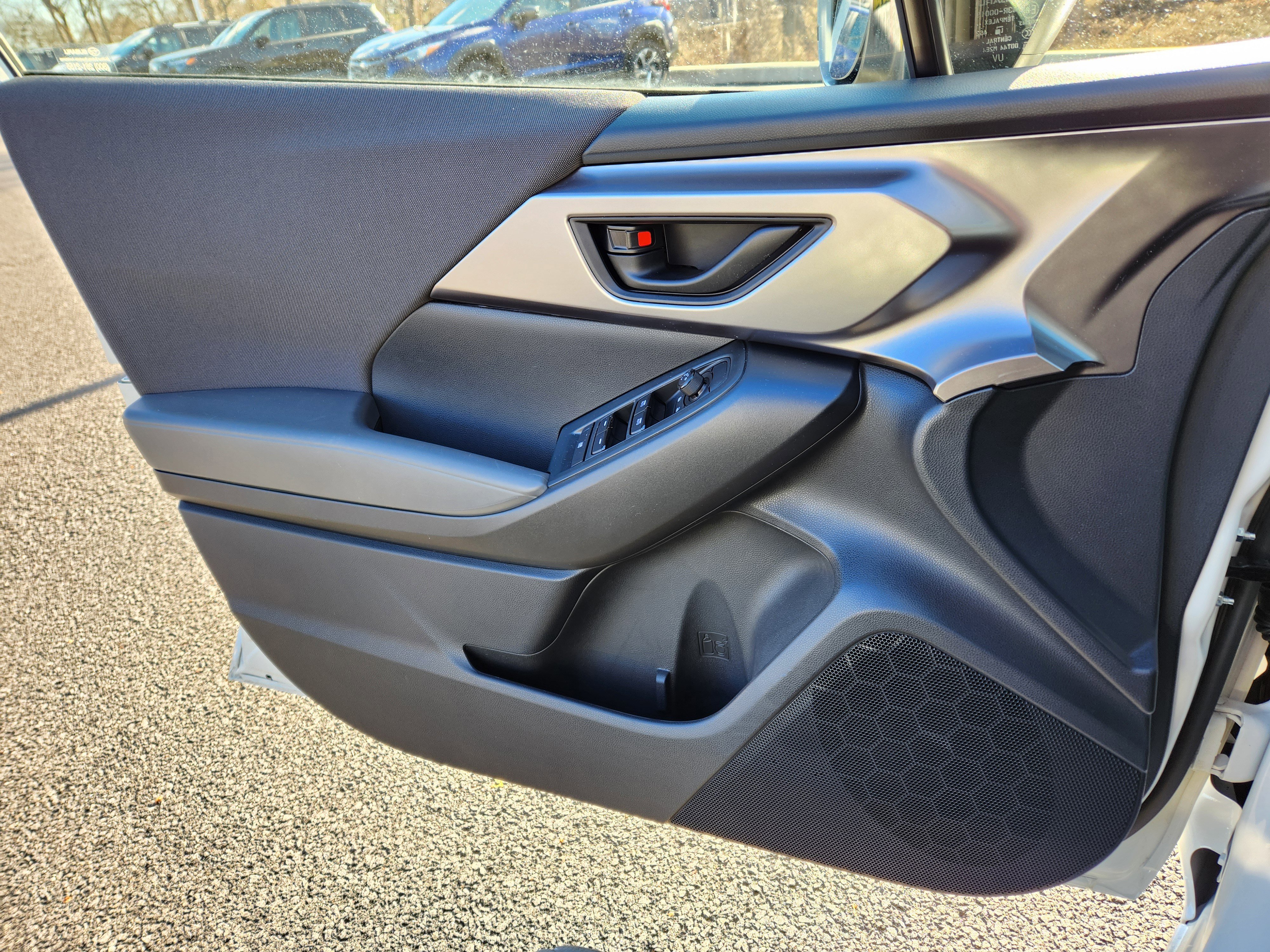 Certified 2025 Subaru Impreza 2.0i image 23