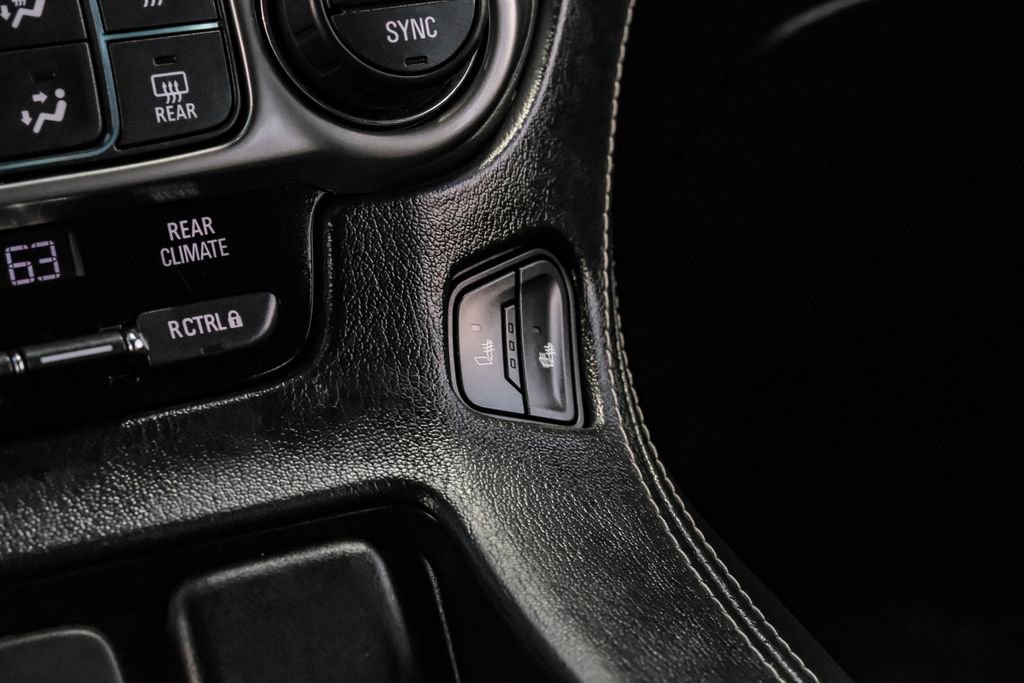 Used 2018 Chevrolet Suburban LT image 27