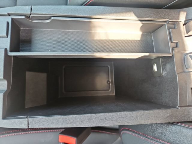 Used 2023 Chevrolet Equinox RS FWD image 25