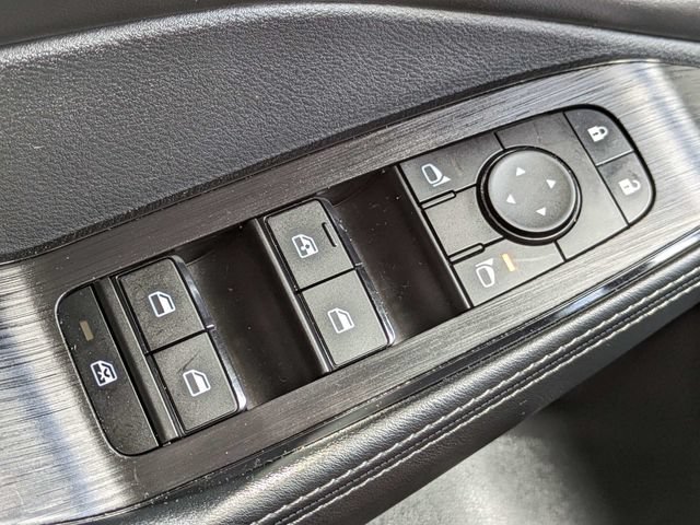 Used 2024 Nissan Rogue SV FWD image 25