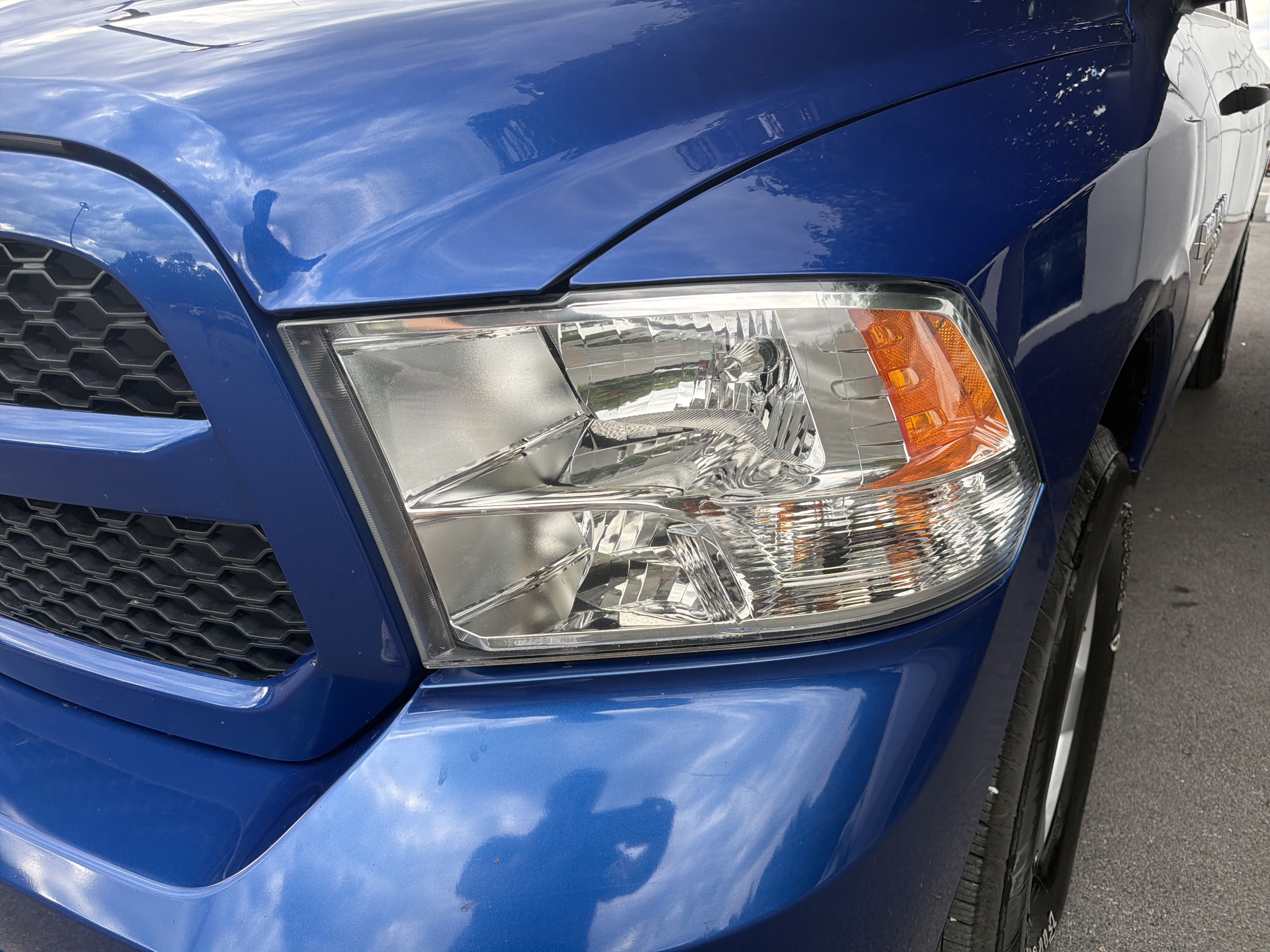 Used 2019 RAM 1500 Express AWD/4WD image 10