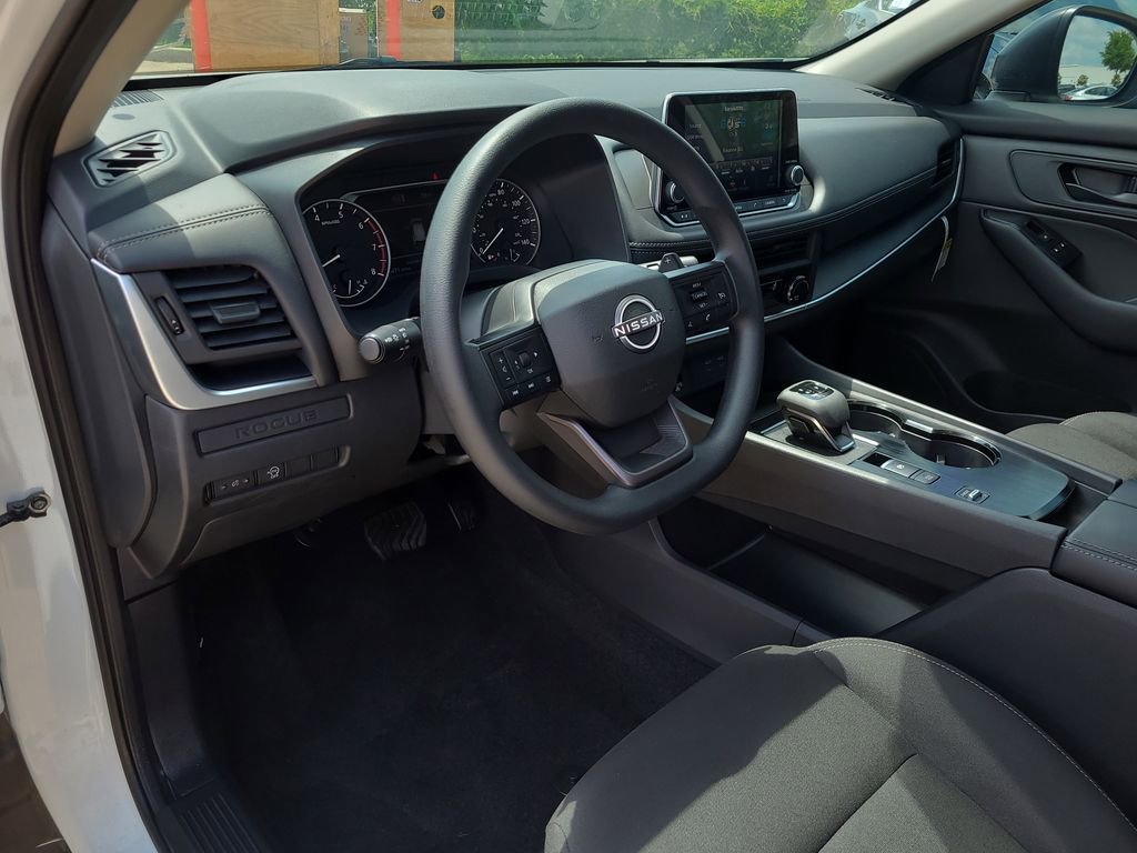 Certified 2026 Nissan Rogue S FWD image 15