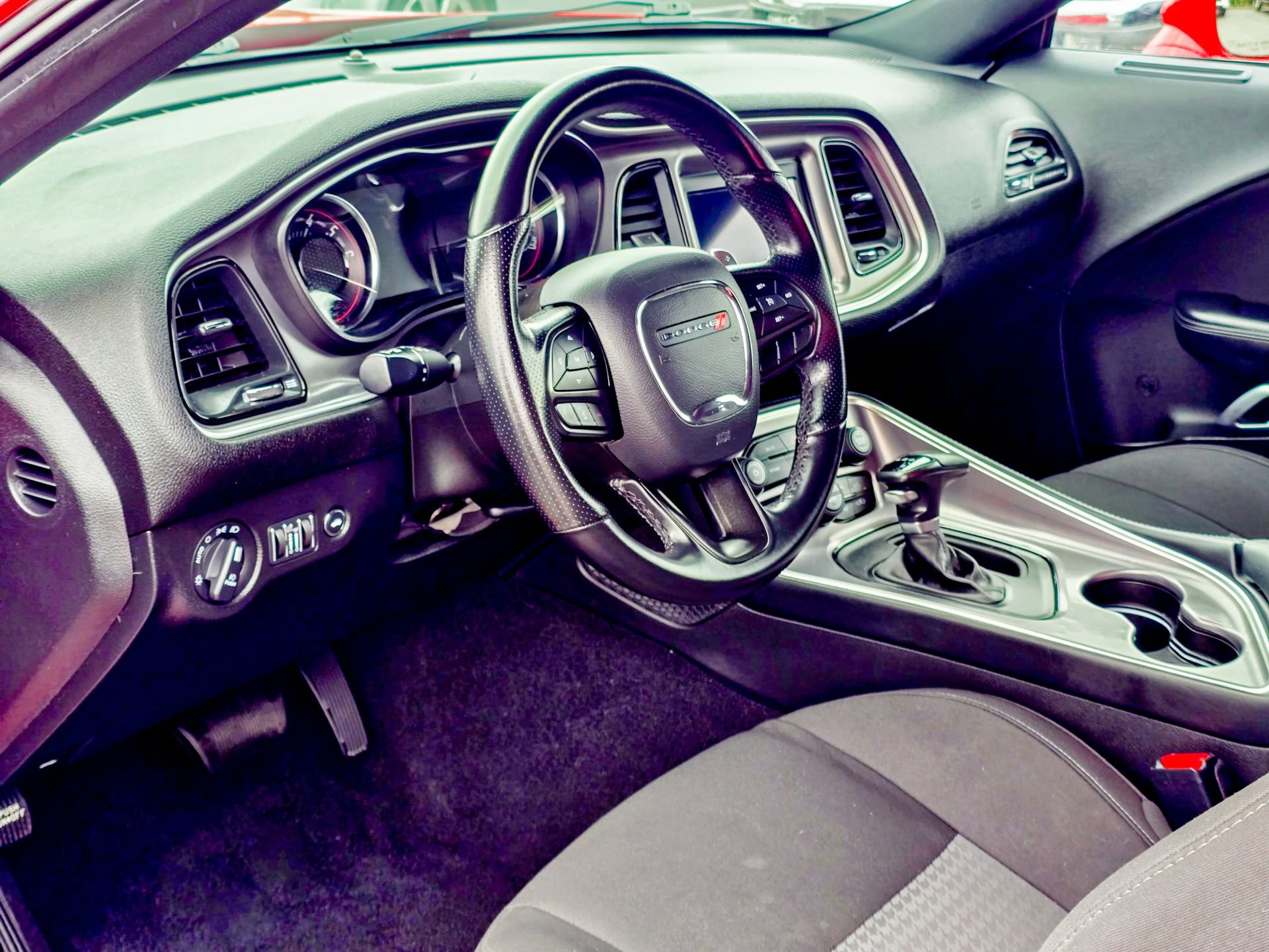 Used 2022 Dodge Challenger GT RWD image 6