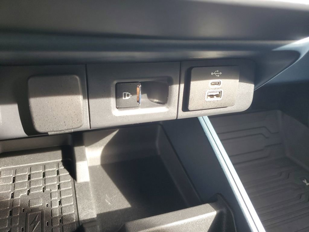 Used 2025 Ford Maverick Lobo image 33