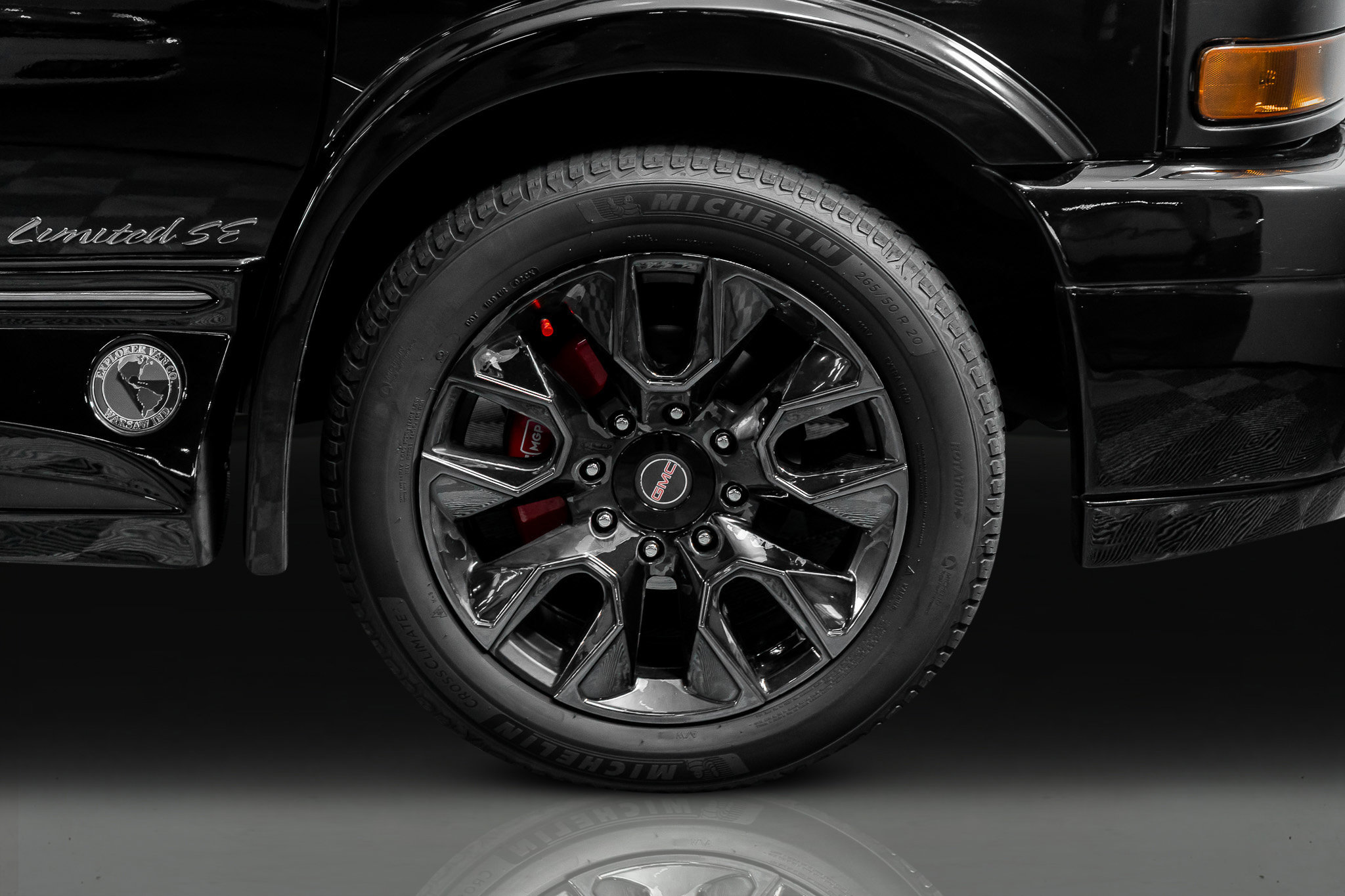 Used 2023 GMC Savana 2500 Conversion Van image 7