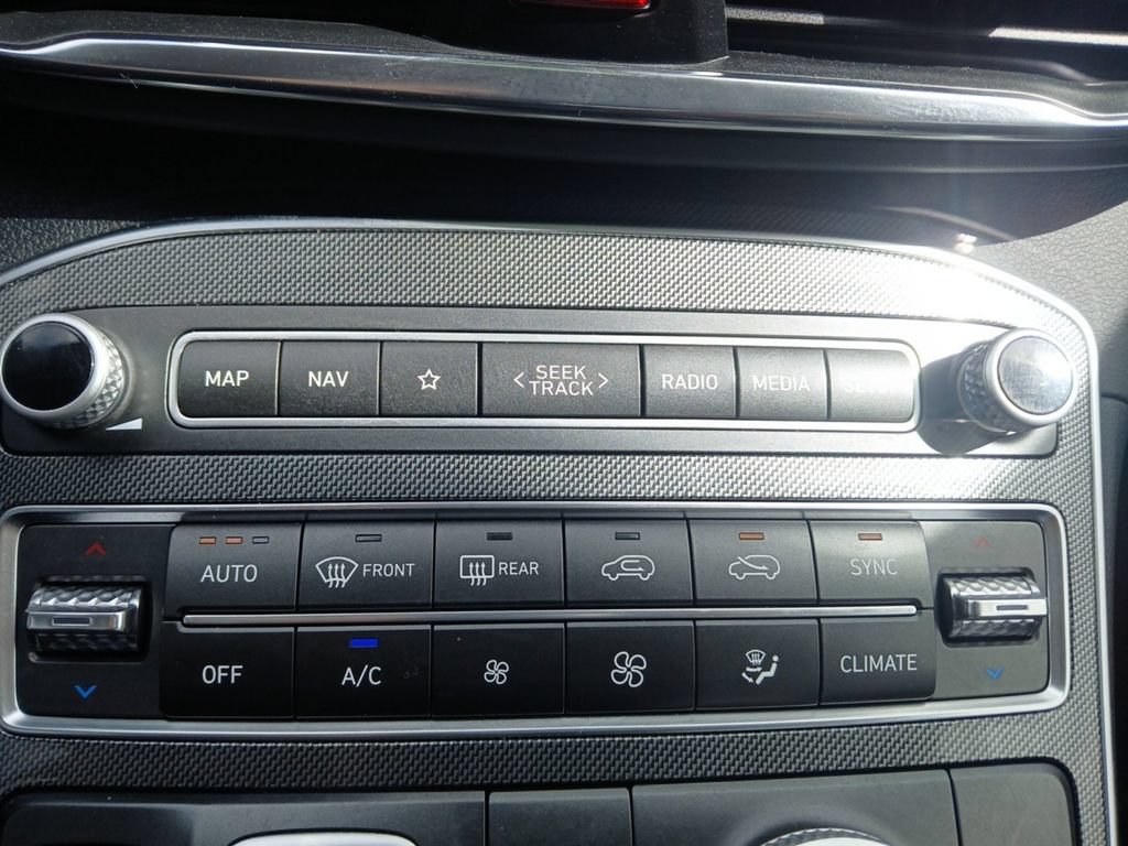 Used 2023 Hyundai Santa Fe SEL FWD image 39