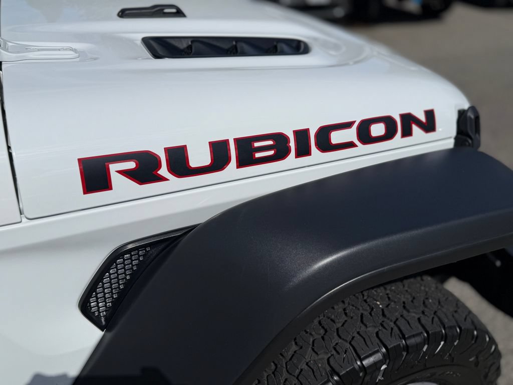 Used 2025 Jeep Wrangler Unlimited Rubicon w/ Safety Group AWD/4WD image 24