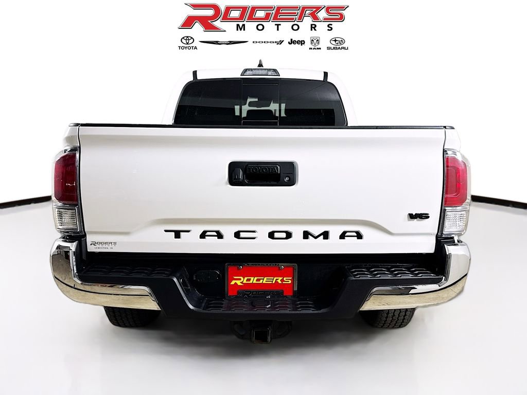 Certified 2023 Toyota Tacoma TRD Off-Road w/ Black Out Package (TMS) image 12