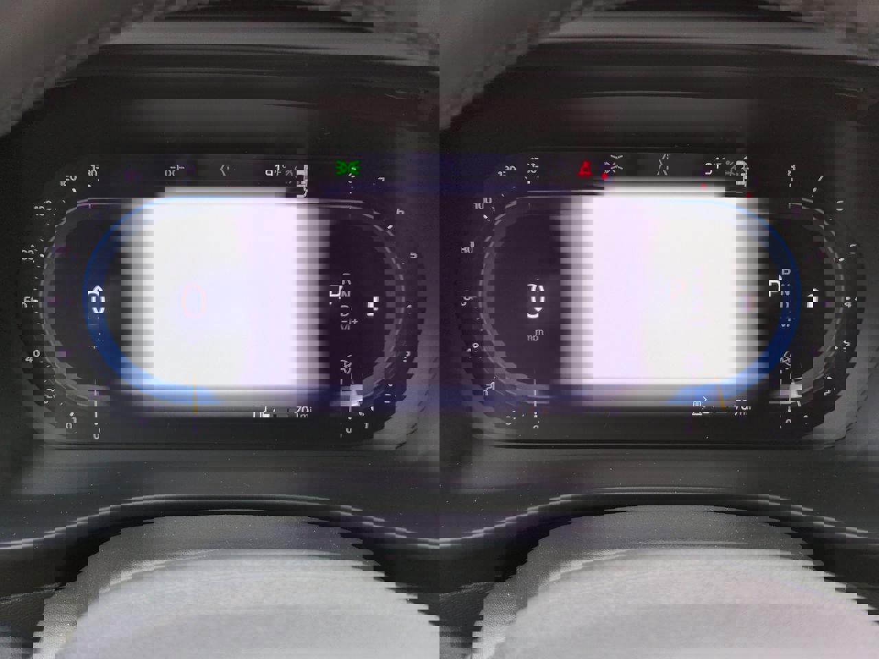 New 2025 Volvo XC40 B5 Core w/ Protection Package Premier image 26