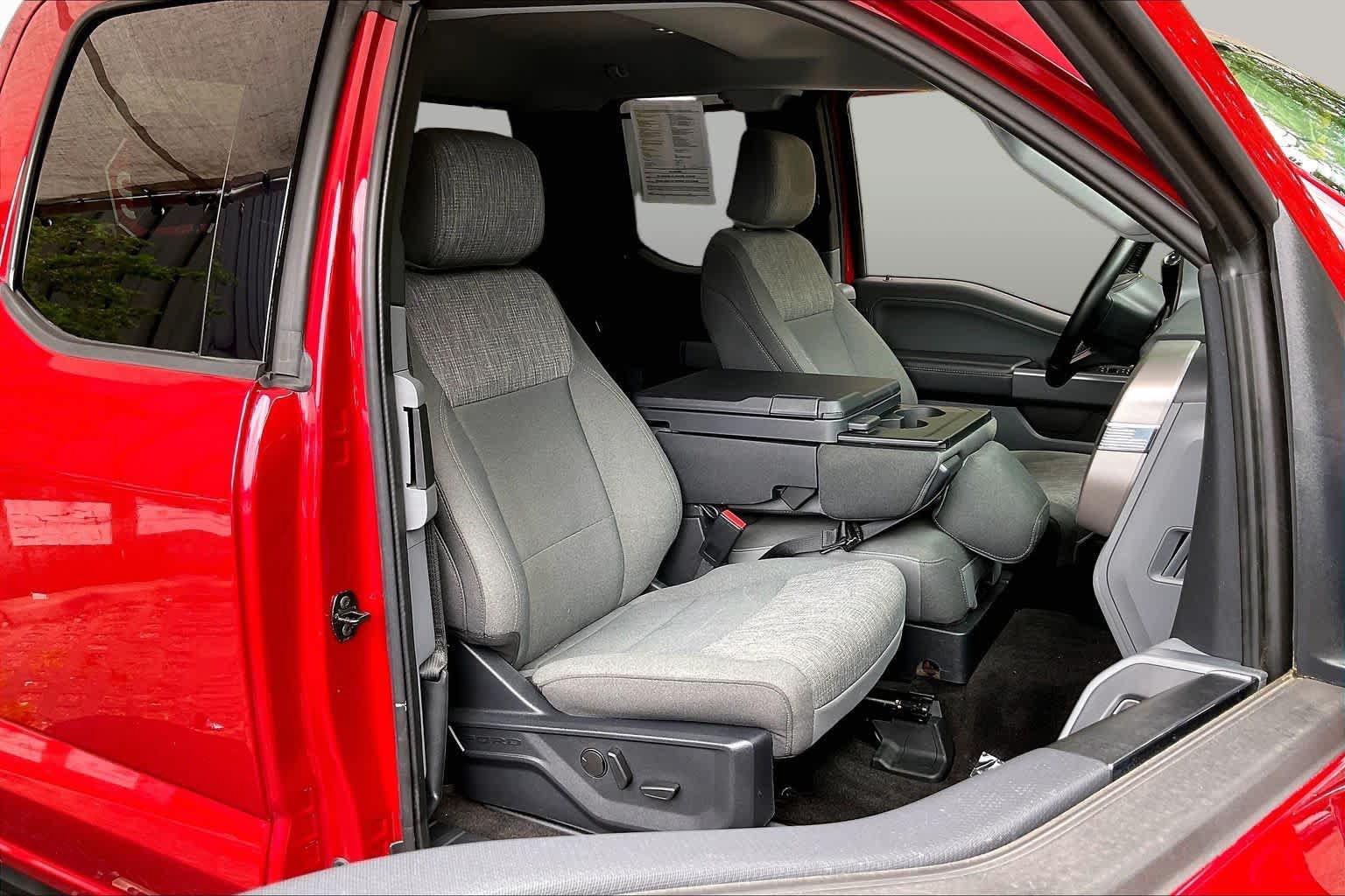 Used 2022 Ford F150 XLT w/ Equipment Group 302A High AWD/4WD image 9