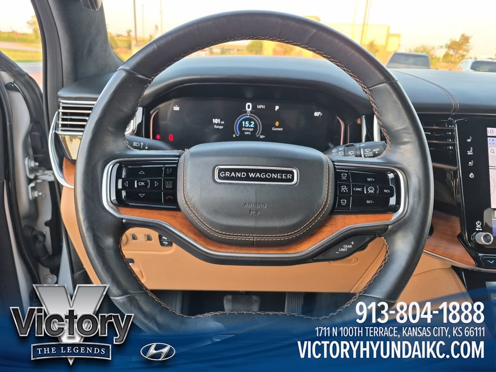 Used 2022 Jeep Grand Wagoneer Series III w/ Rear Seat Video Group 1 AWD/4WD image 15