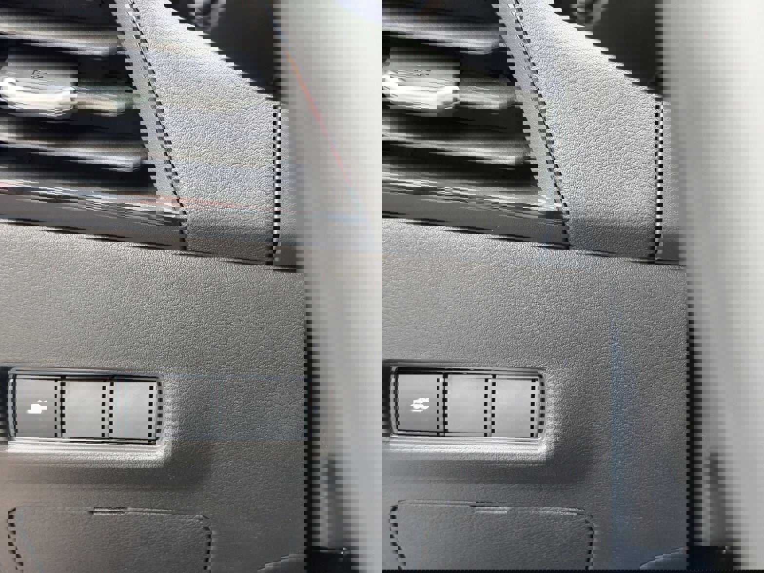 New 2026 Nissan Sentra SV w/ Floor Mat Package image 28