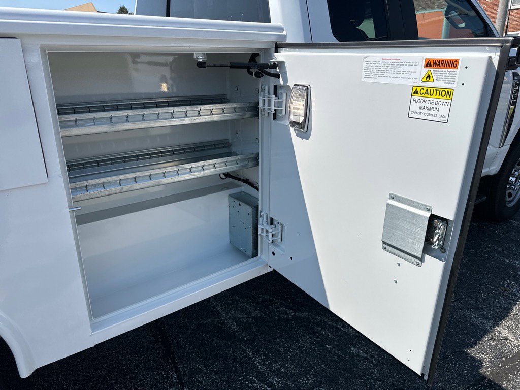 New 2025 Ford F350 XL w/ XL Chrome Package image 12