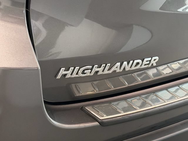 Used 2017 Toyota Highlander XLE w/ Protection Package #3 AWD/4WD image 8