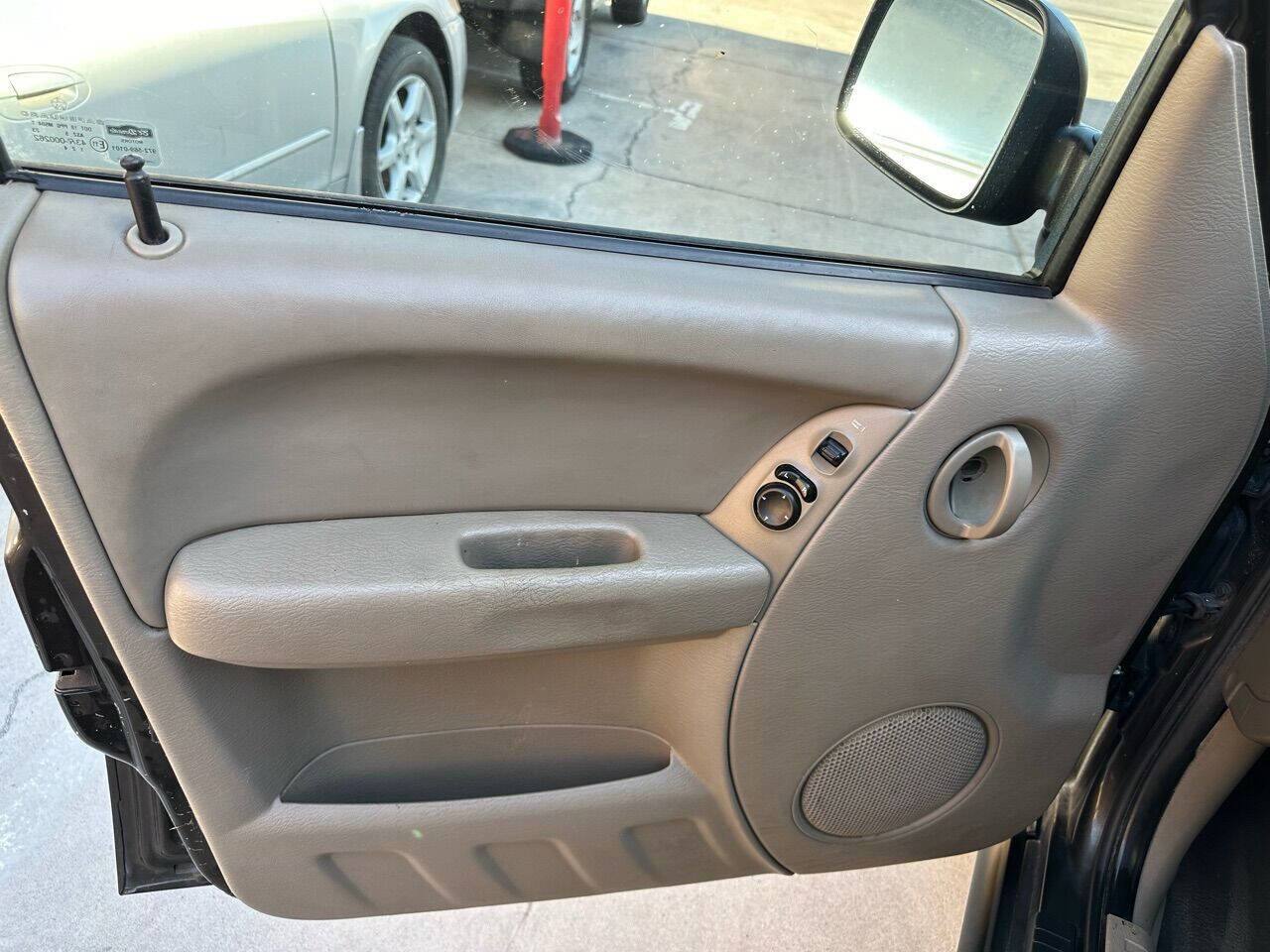 Used 2006 Jeep Liberty Sport w/ Skid Plate Group image 7